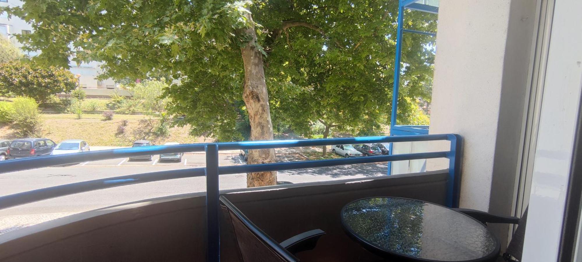 Apartamento Aconchegante T3 Em Telheiras *
